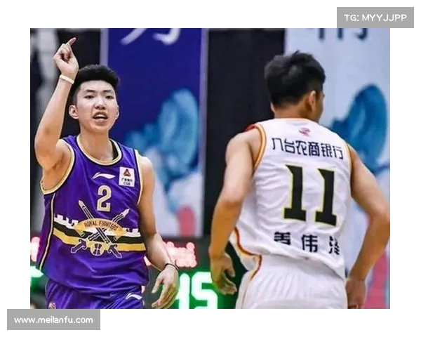 王俊杰谈落泪背后的遗憾与感动 郭导开会时眼含热泪动情讲述 王俊杰谈落泪背后的遗憾与感动 郭导开会时眼含热泪动情讲述